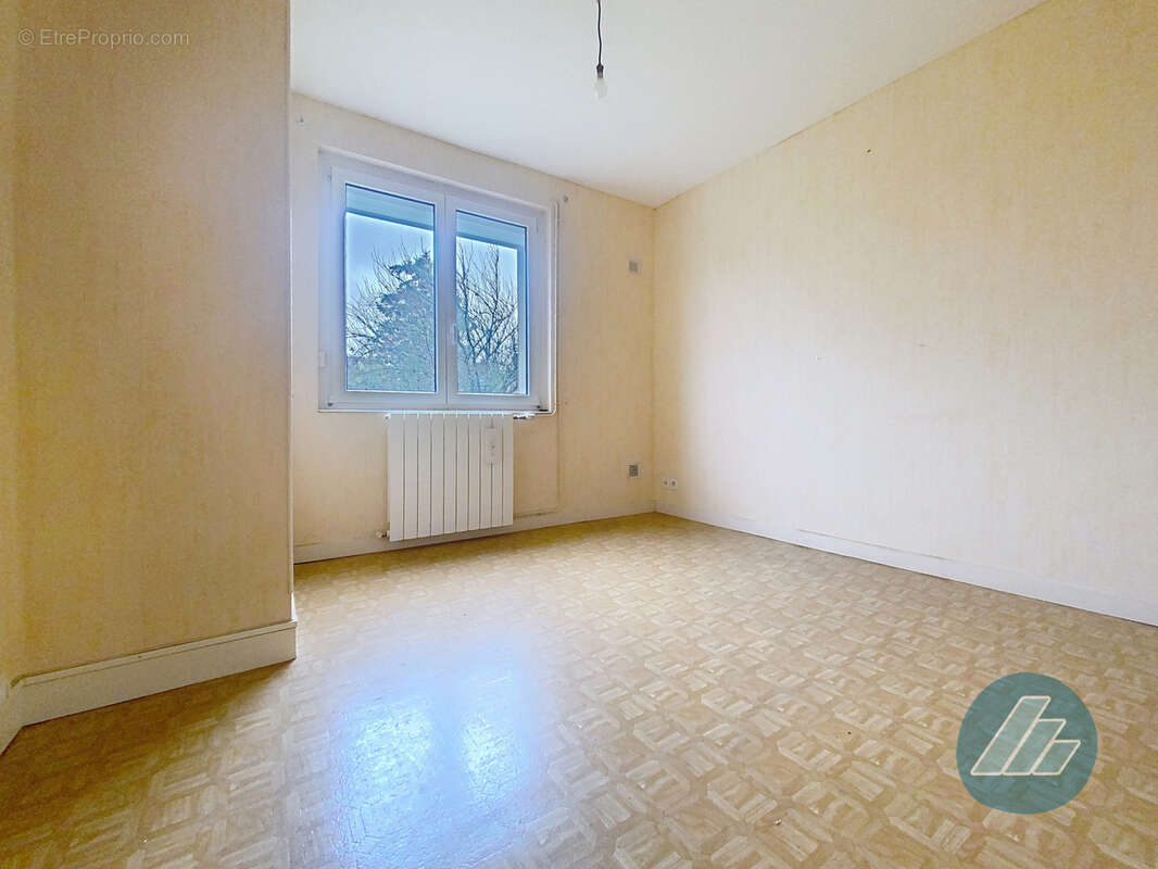 Maison à CRECY-EN-PONTHIEU