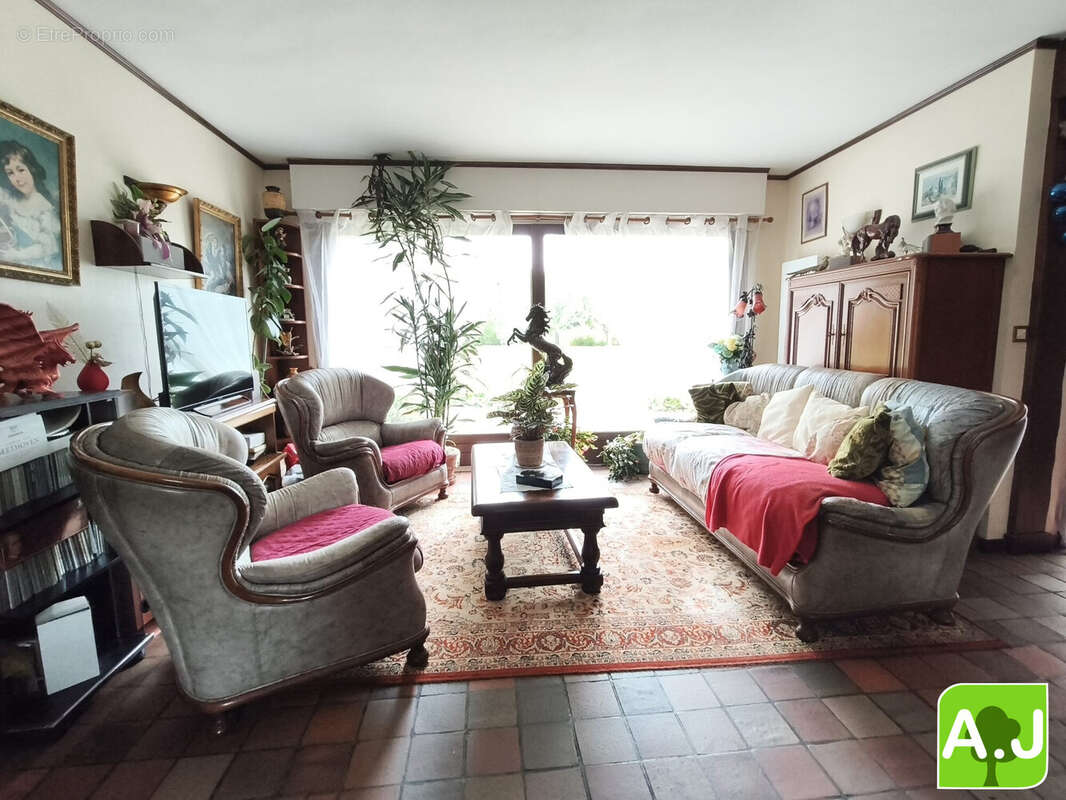 Maison à EZY-SUR-EURE