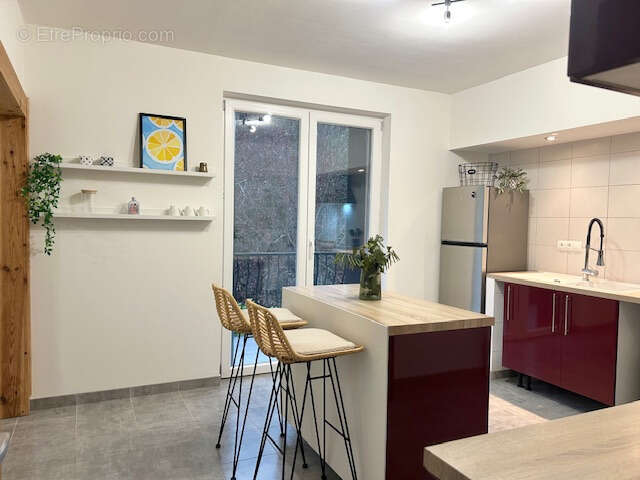 Appartement à SAINT-ETIENNE-DE-TULMONT