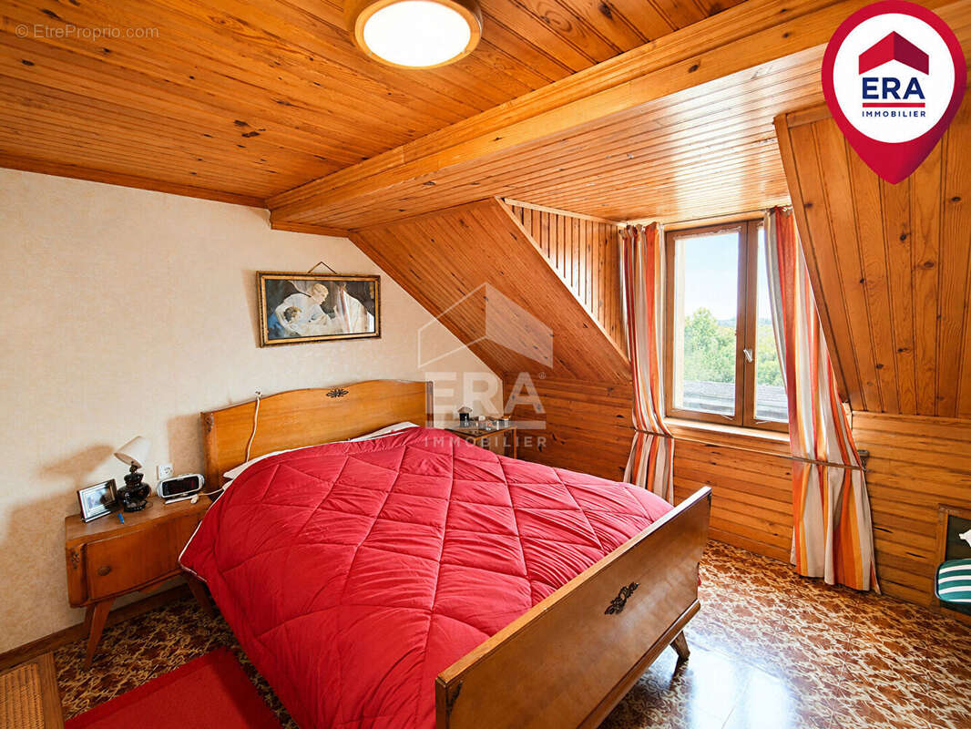 Maison semi-individuelle à Ferfay : 2 chambres, véranda et dépendances - photo 3