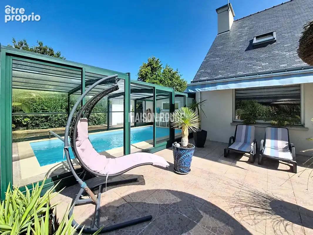 Maison  avec piscine couverte  et  verriere - vannes luscanen - photo 2