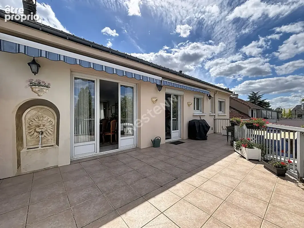 A vendre : Maison familiale de 7 pièces avec un joli jardin et garage- Rezé - photo 18