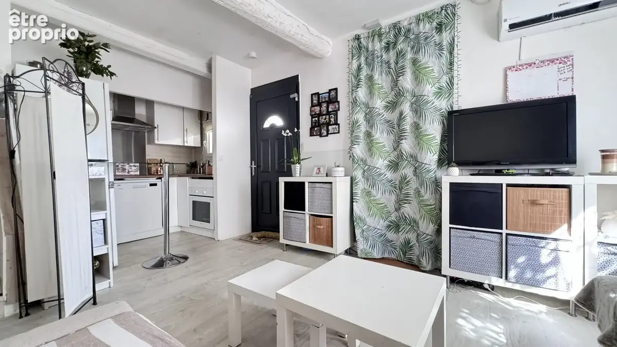 VIAS- Charmante maison de ville avec garage  Idéal investissement ou premier achat ! - photo 2