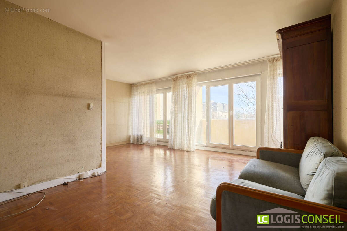 Appartement à BOURG-LA-REINE