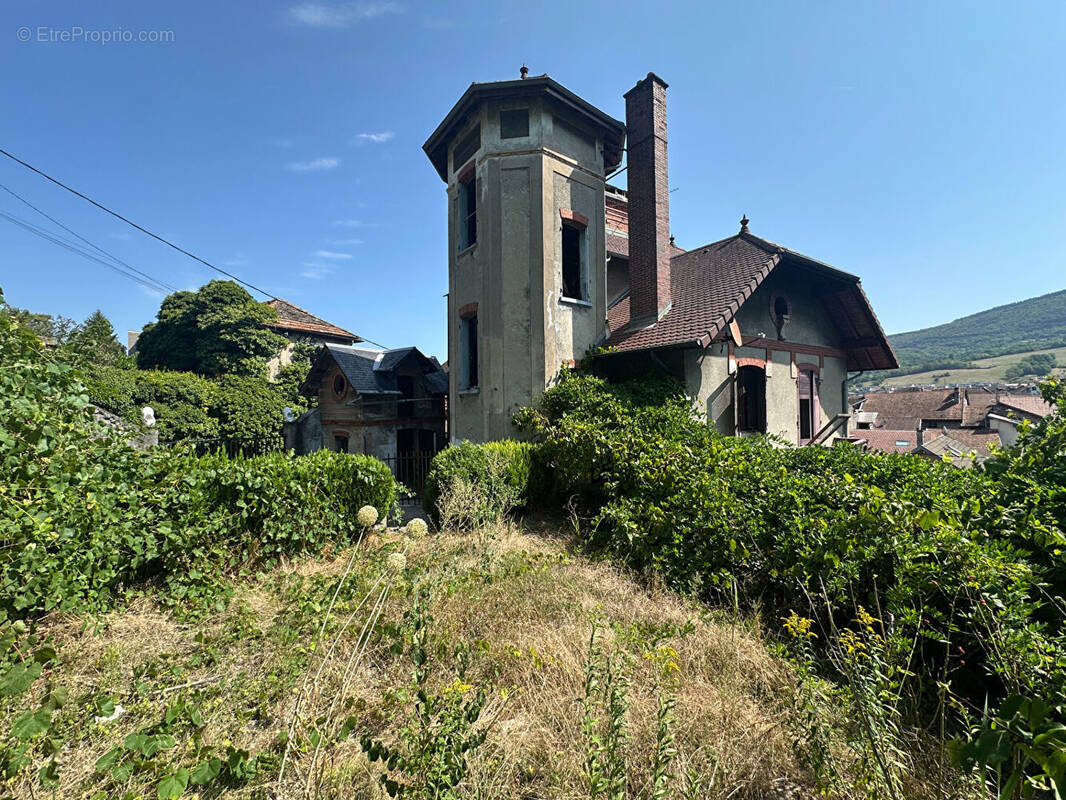 Maison à SEYSSEL