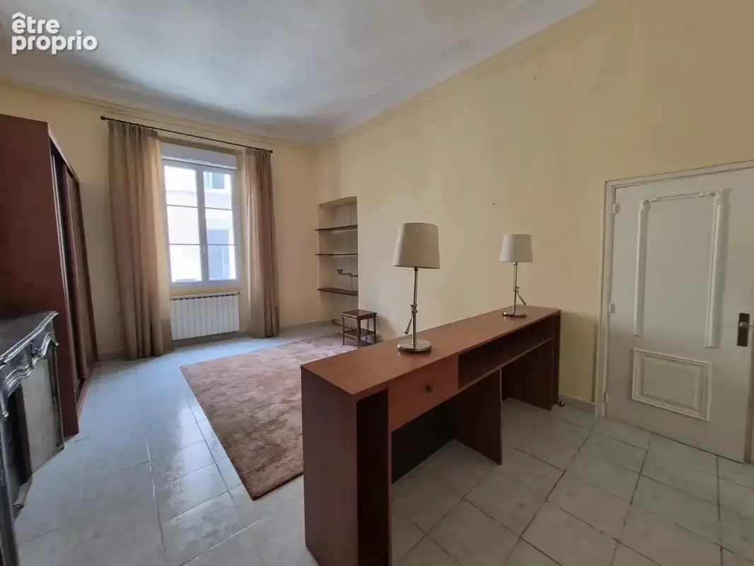 Narbonne – cœur de ville – appartement de caractère avec grand garage - photo 6