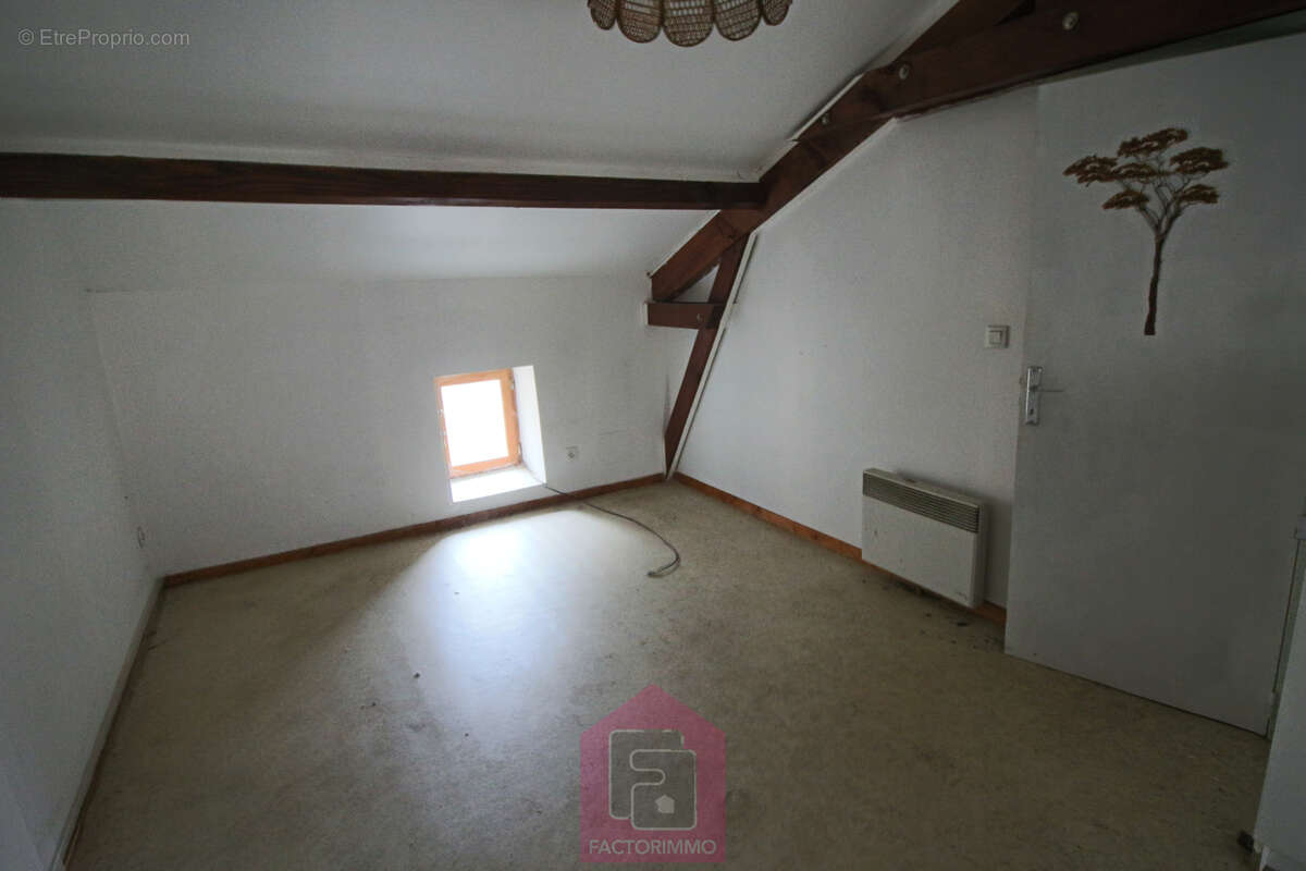 Maison de village avec possibilité  local commercial - photo 14