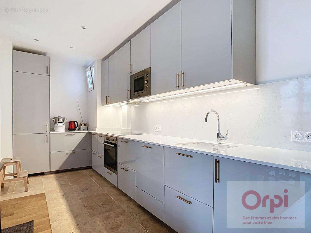 Appartement à ISSY-LES-MOULINEAUX