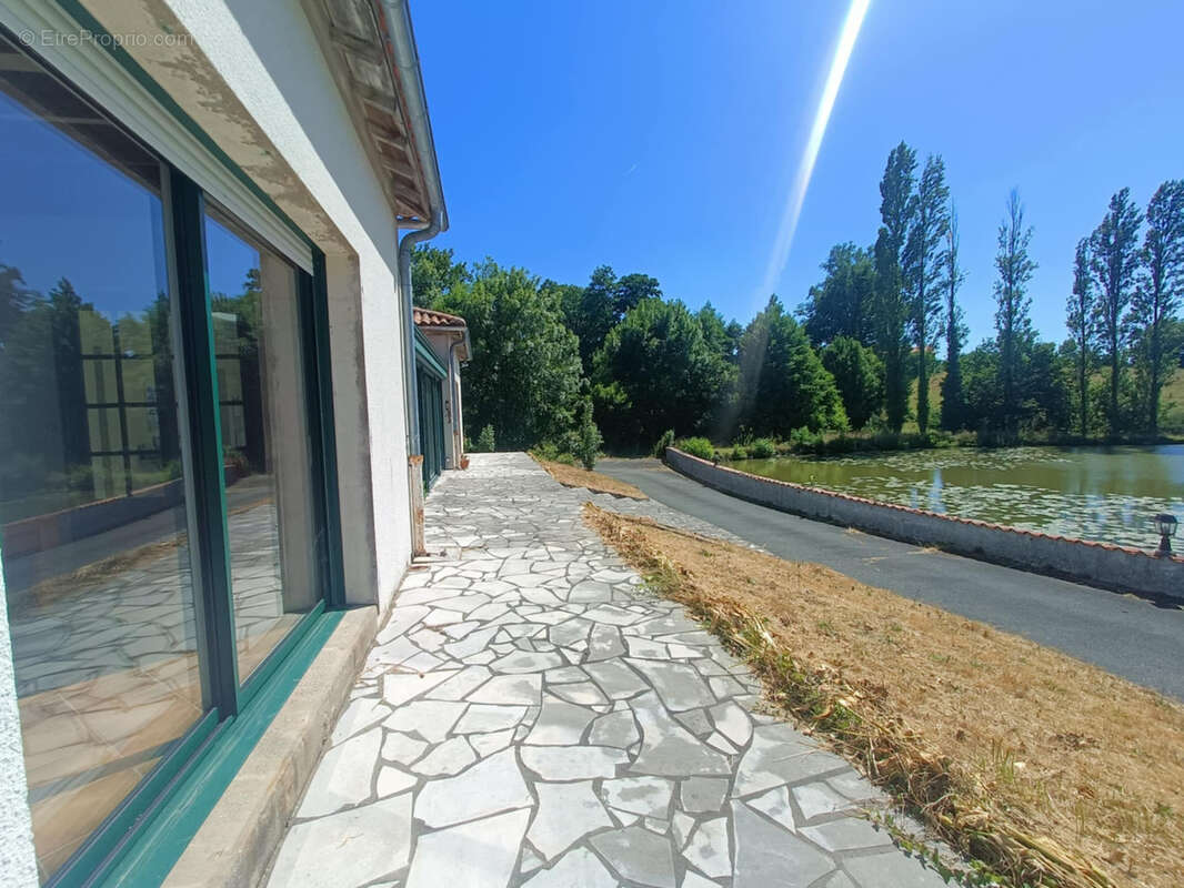 Maison à SAINT-MESMIN