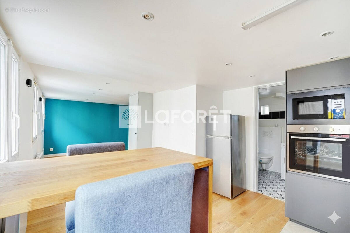 Appartement à PARIS-14E