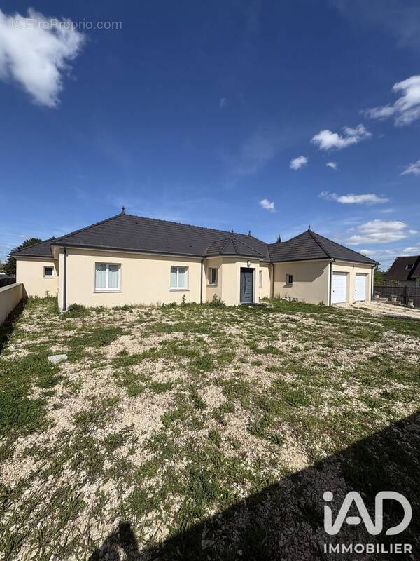 Photo 1 - Maison à BOURGES
