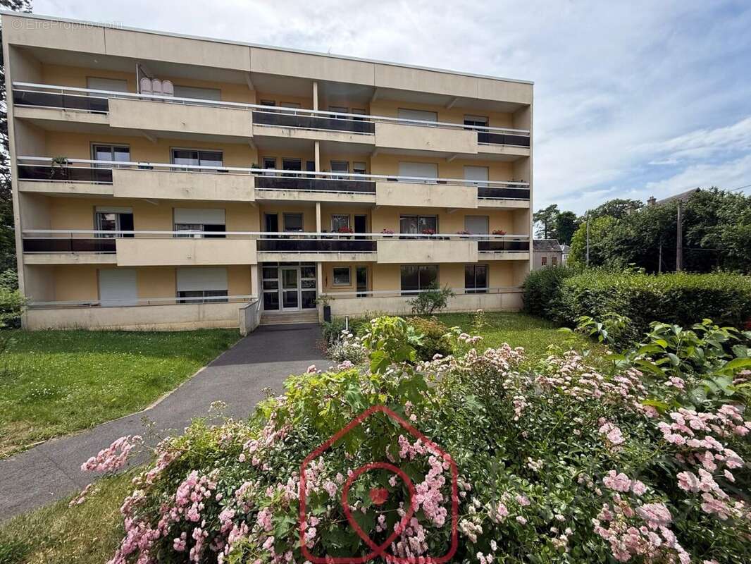 Appartement t2 en rez-de-chaussée avec balcon filant, cave et stationnements - photo 3