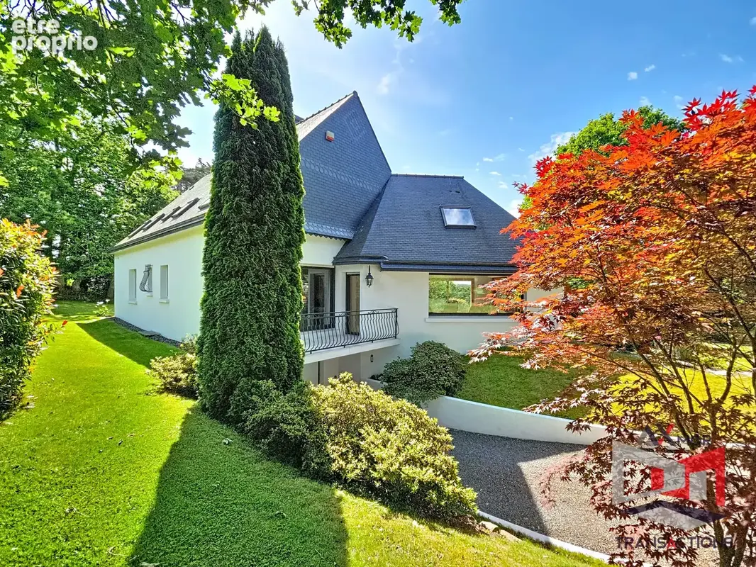 LANNION : Maison de caractère avec beau jardin - photo 2