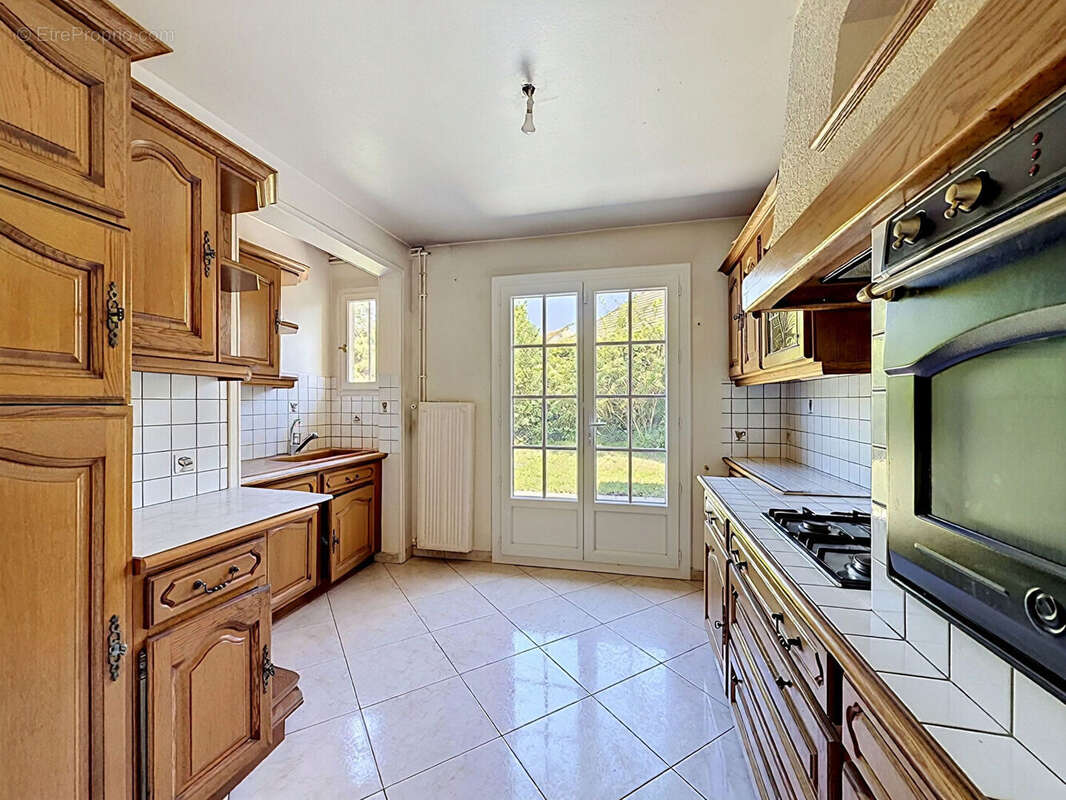 Maison à VILLIERS-SAINT-FREDERIC