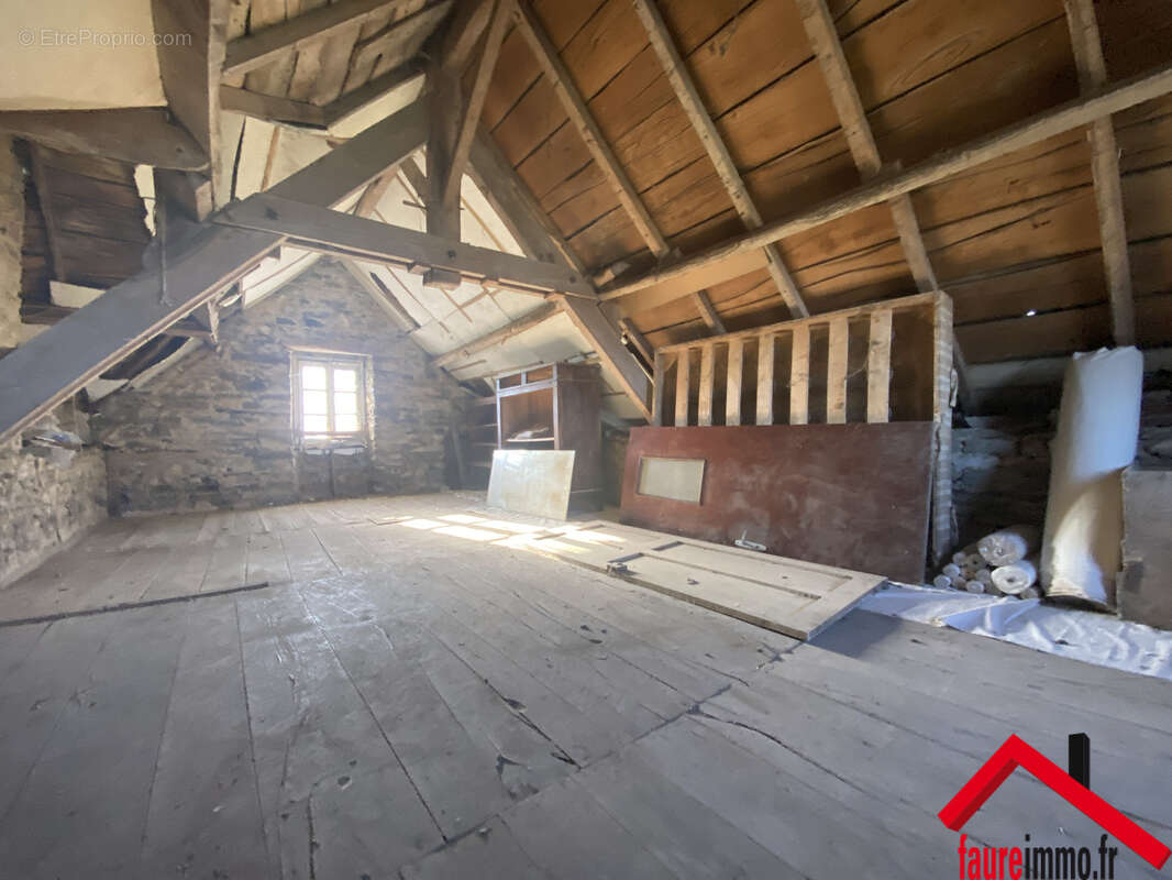 Maison à SAINTE-FEREOLE