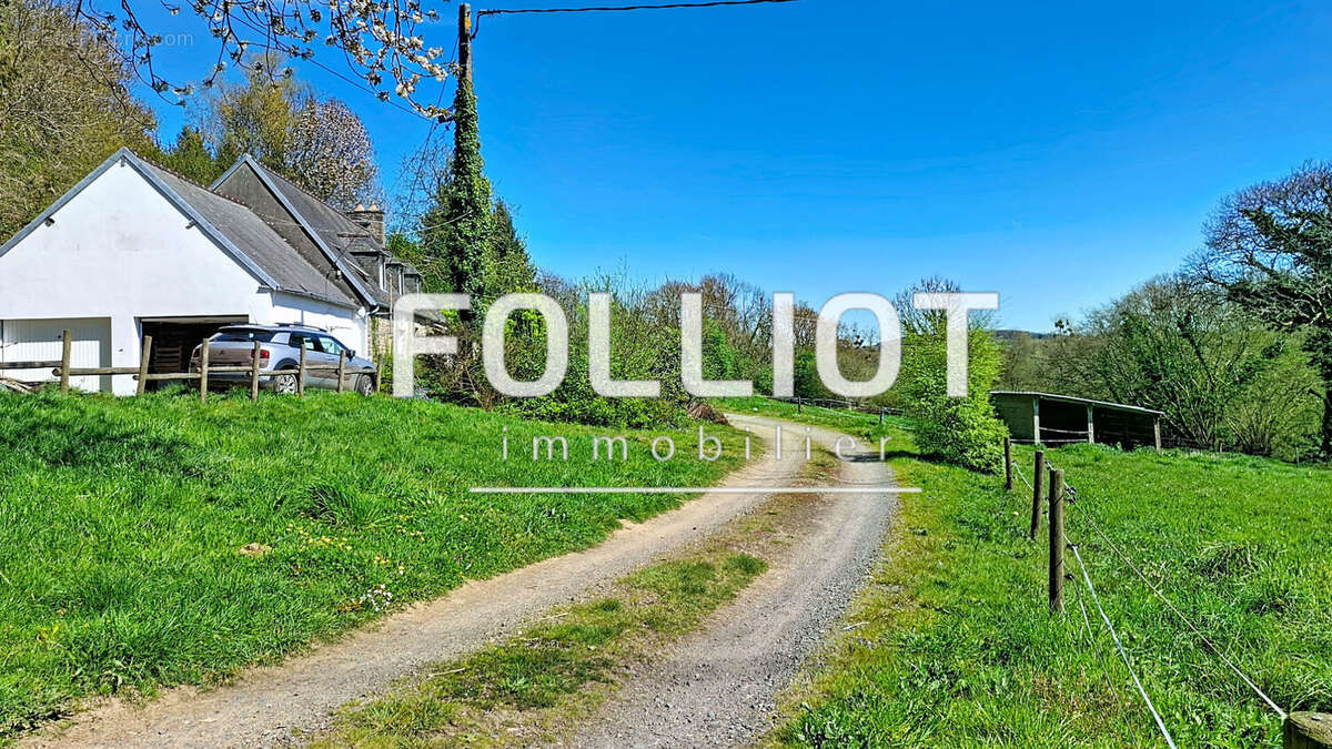 Maison à VILLEDIEU-LES-POELES