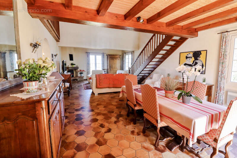  Meschers sur Gironde Maison 249 m2 - photo 2