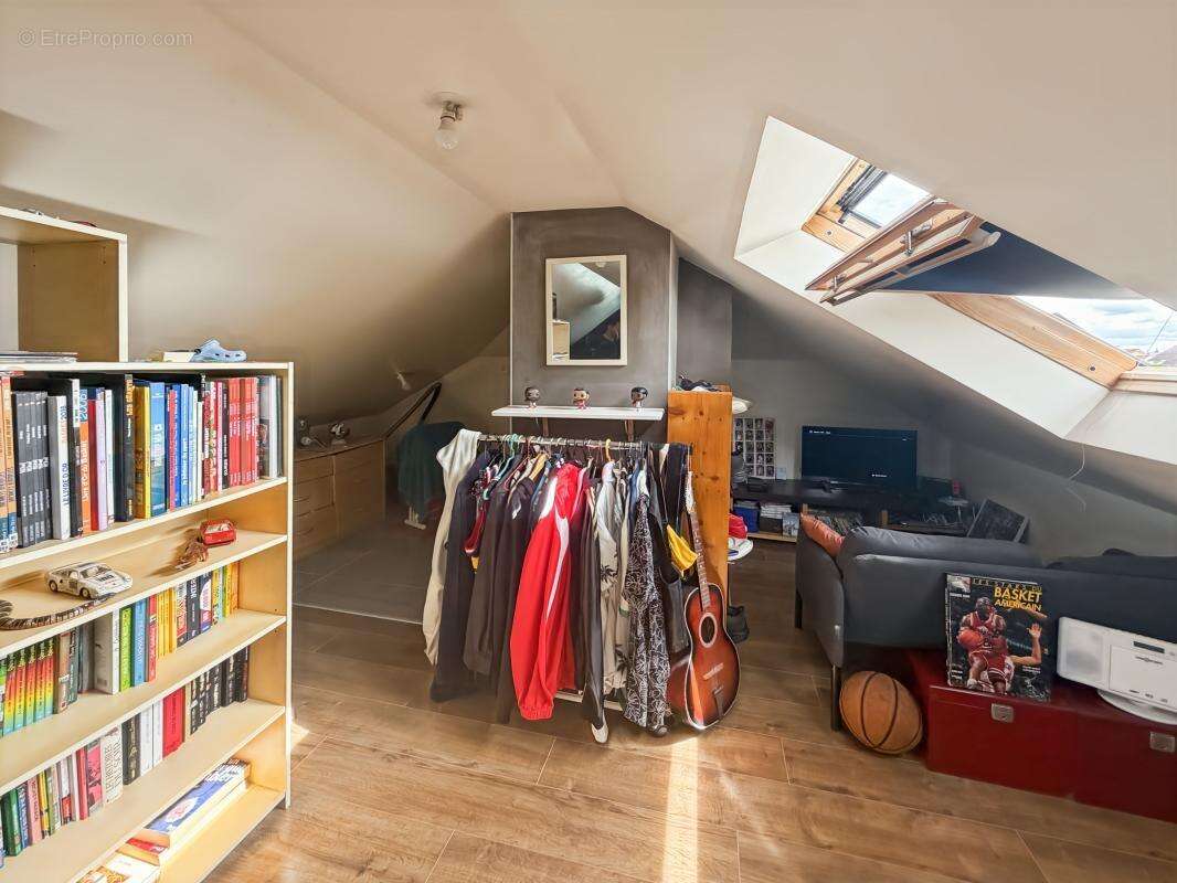 Maison 5 pièces familiale en centre-ville avec sous-sol total et beau jard - photo 8