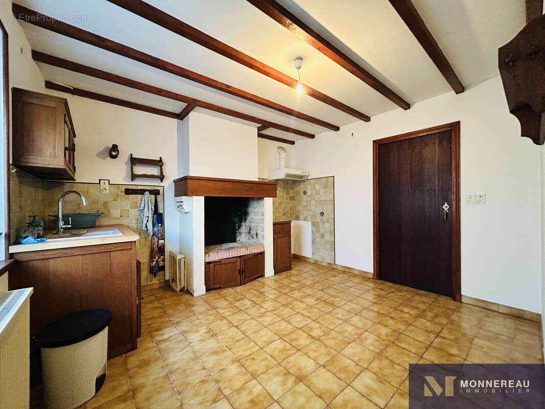 Maison à JONZAC