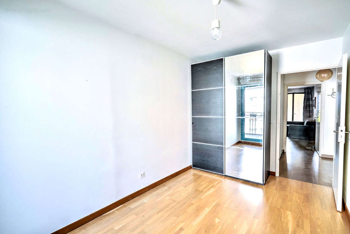 Appartement à NANTERRE