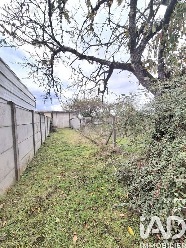 Photo 4 - Maison à LOUZY