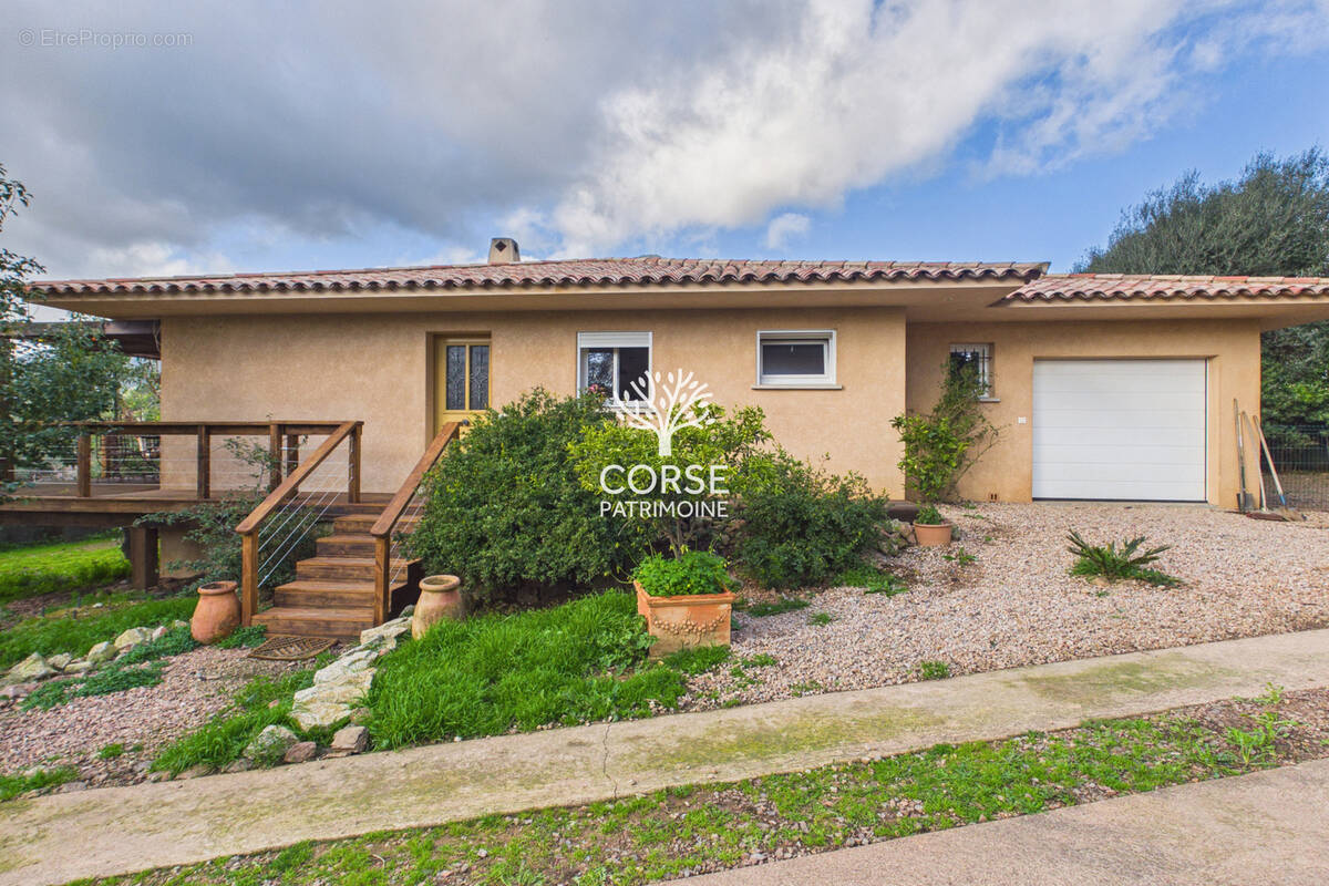 Maison à PORTO-VECCHIO