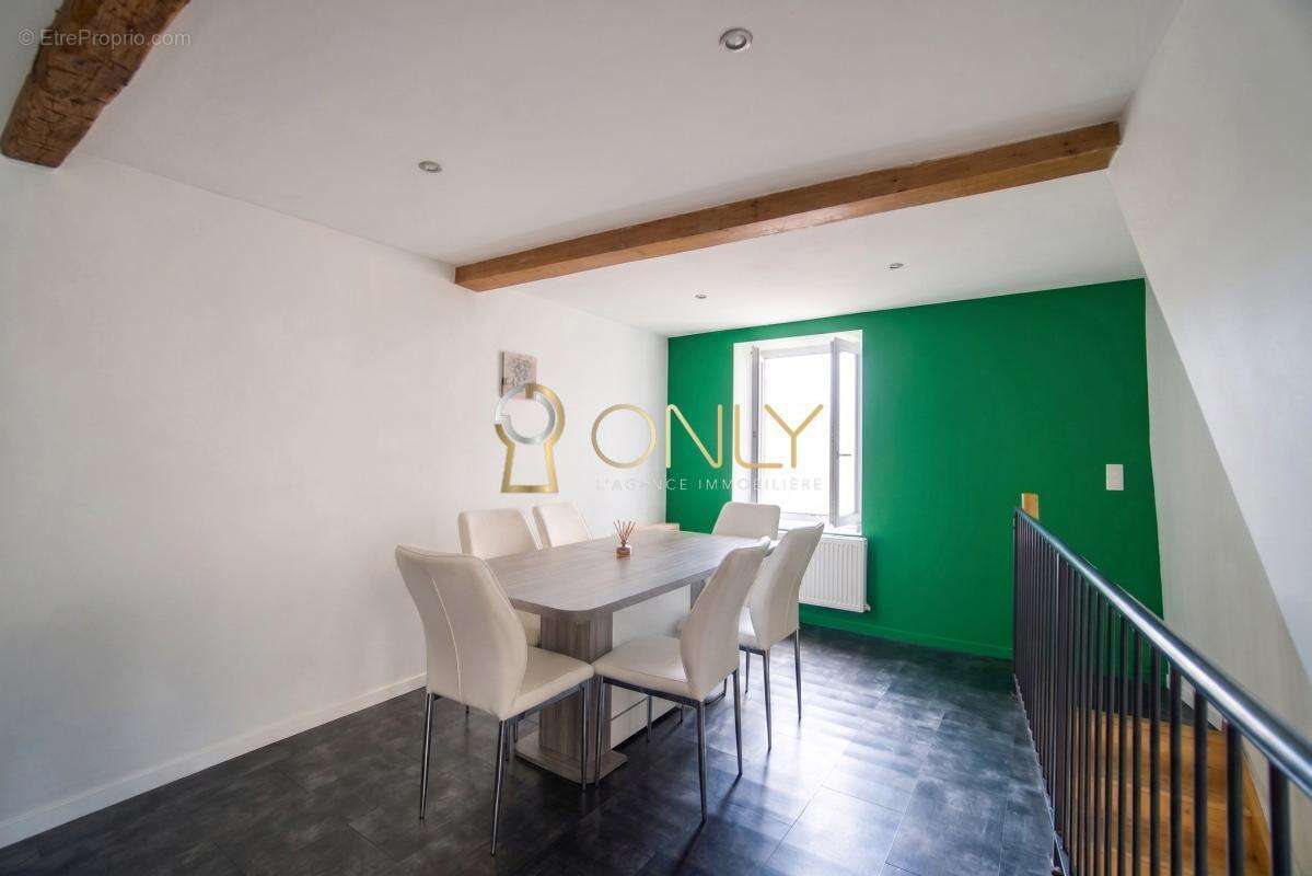 Trévoux - Maison de village - 83 m² habitables - 2 chambres - photo 5