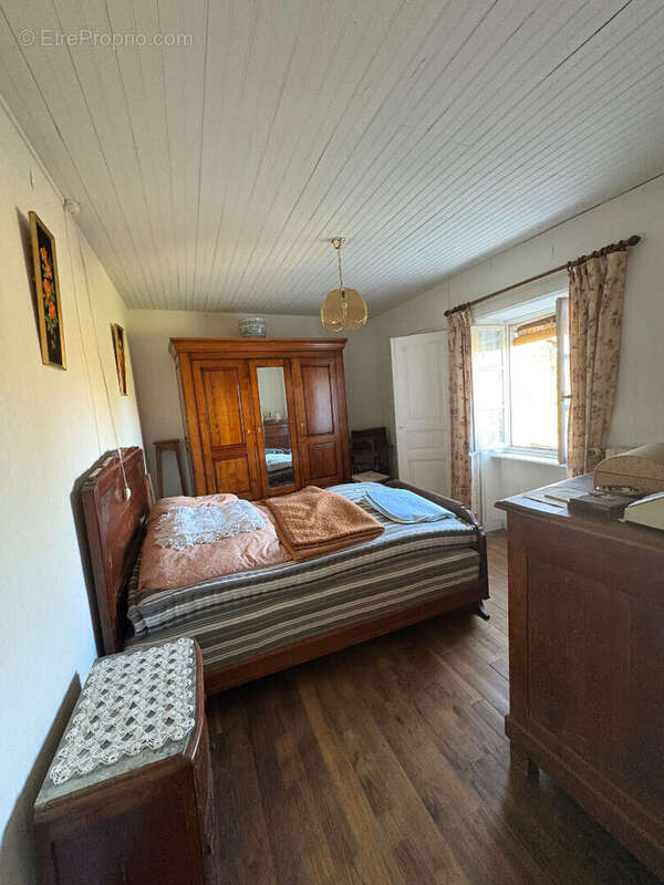 Maison à SAINT-YRIEIX-SOUS-AIXE