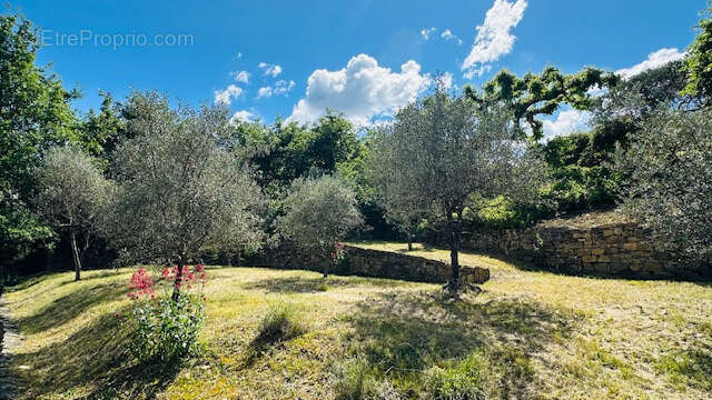 Maison à ENTRECHAUX