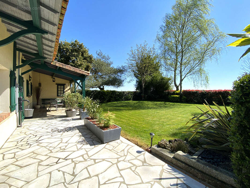 Maison à MAULEVRIER