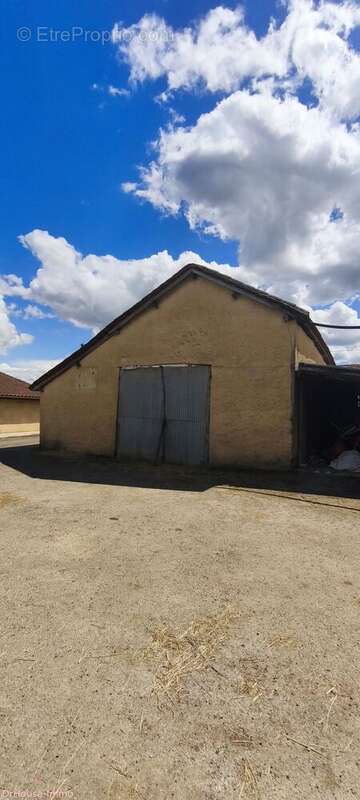 Maison 126 m² à Lamonzie-Saint-Martin  - photo 4