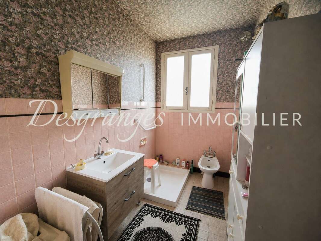 Maison 132 m² à Payzac  - photo 9