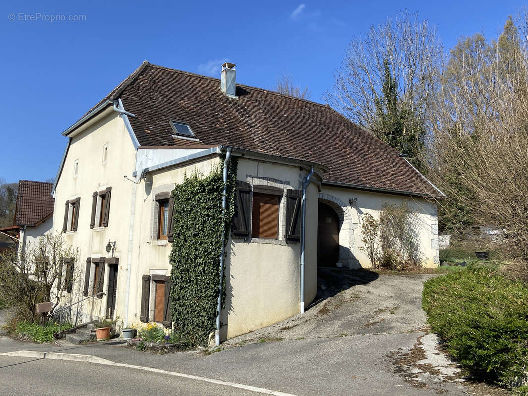 Maison à AUTECHAUX-ROIDE