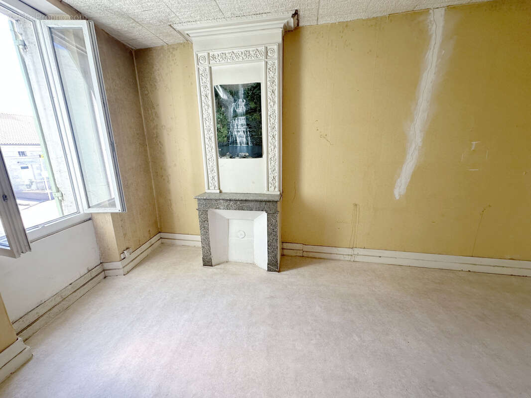 Maison à SAINTE-BAZEILLE