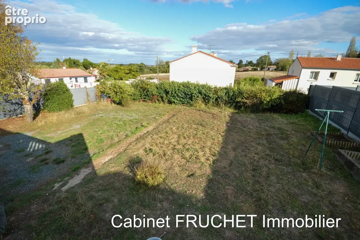 CHANTONNAY - Maison lumineuse de 3 ch avec un sous-sol complet - photo 2