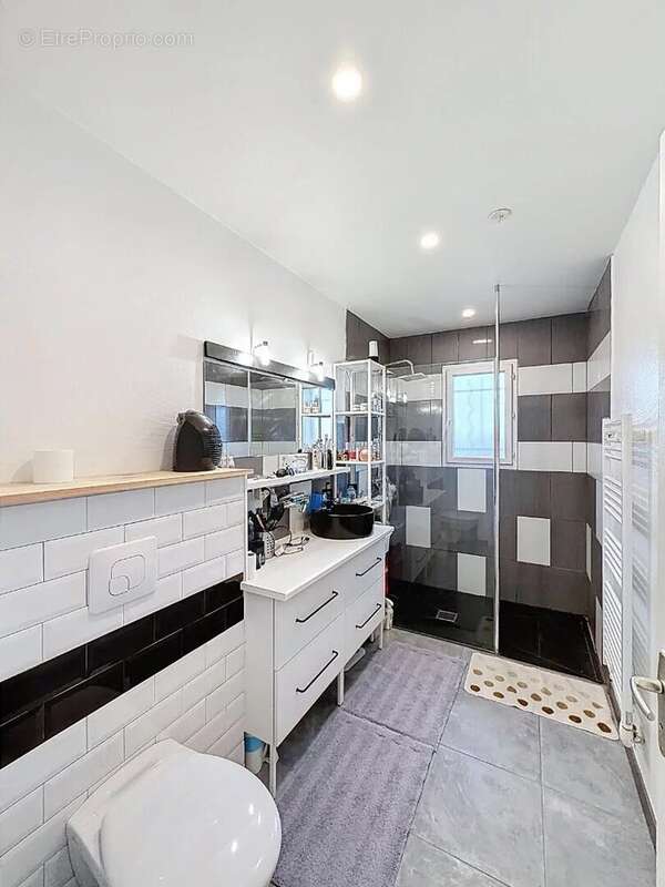 Maison à PARENTIS-EN-BORN