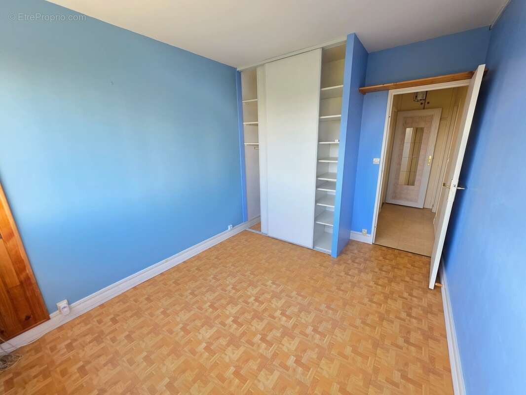 Appartement à vendre 45 pièces RIS ORANGIS (91) - photo 4