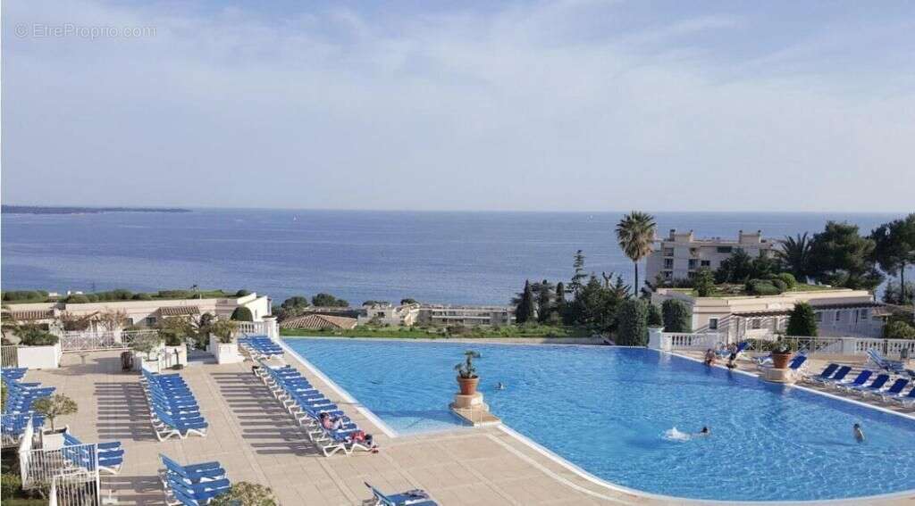 Cannes – Villa Francia  Charmant 2P, 28 m2 avec terrasse & vue mer - photo 2