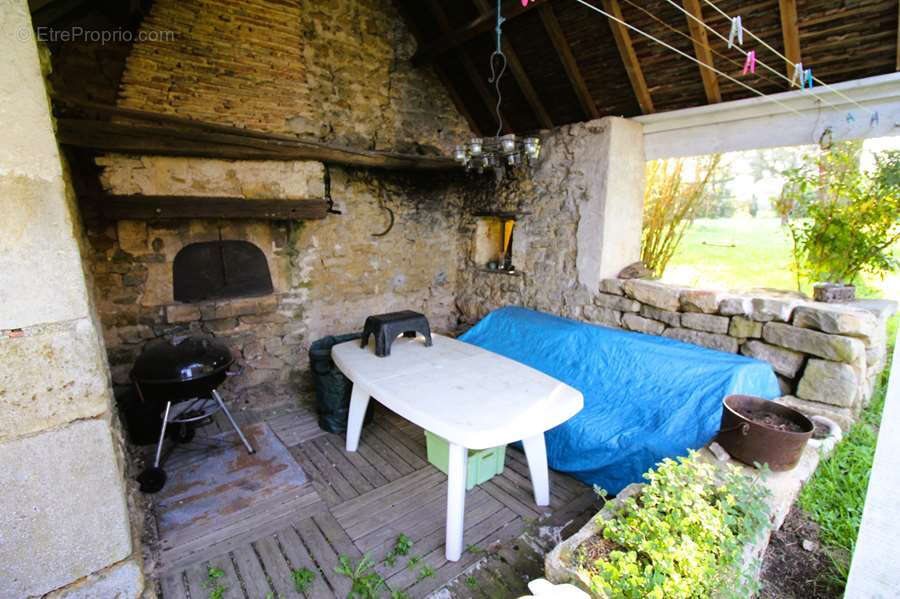 Maison à BRINON-SUR-BEUVRON