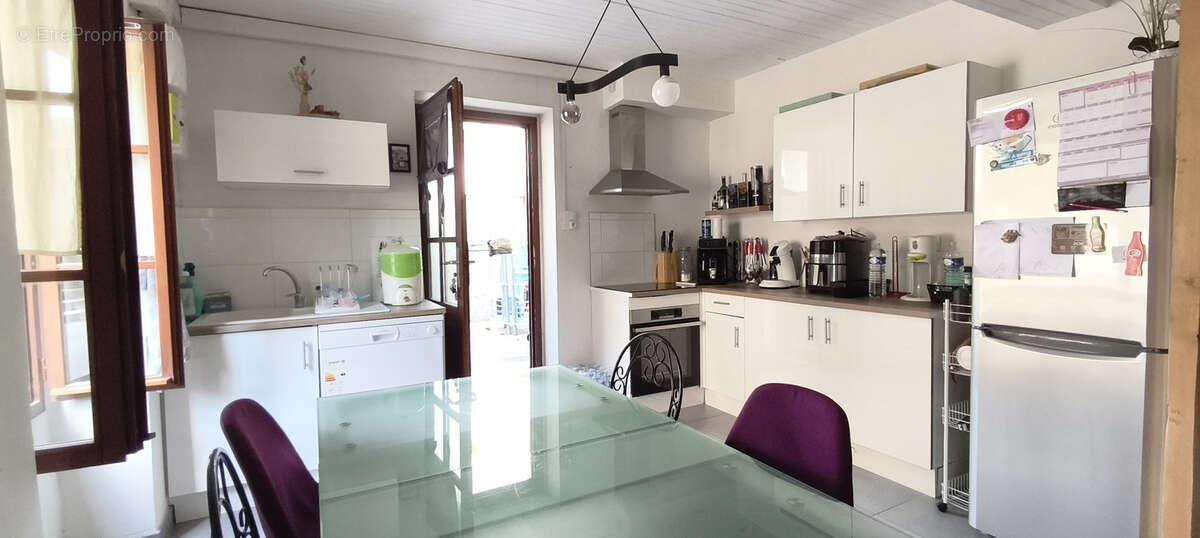 Appartement à MOURS-SAINT-EUSEBE