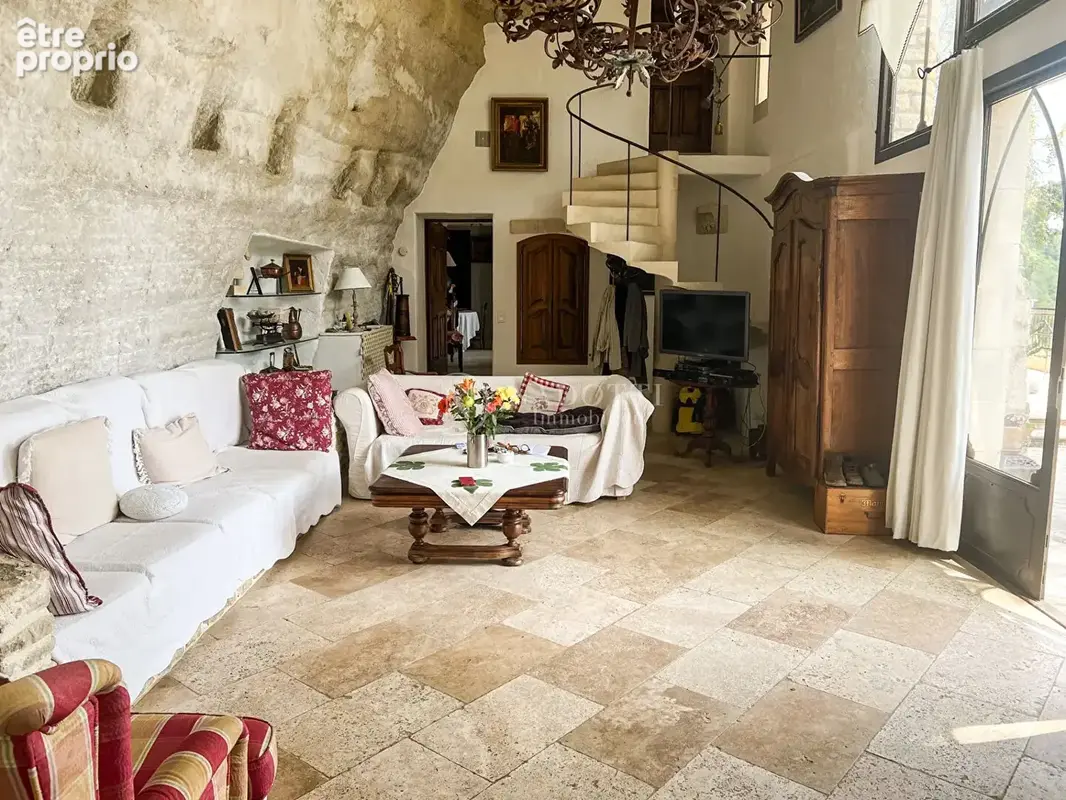 Maison troglodyte avec piscine bénéficiant d'une superbe vue  sur le Luberon - photo 6