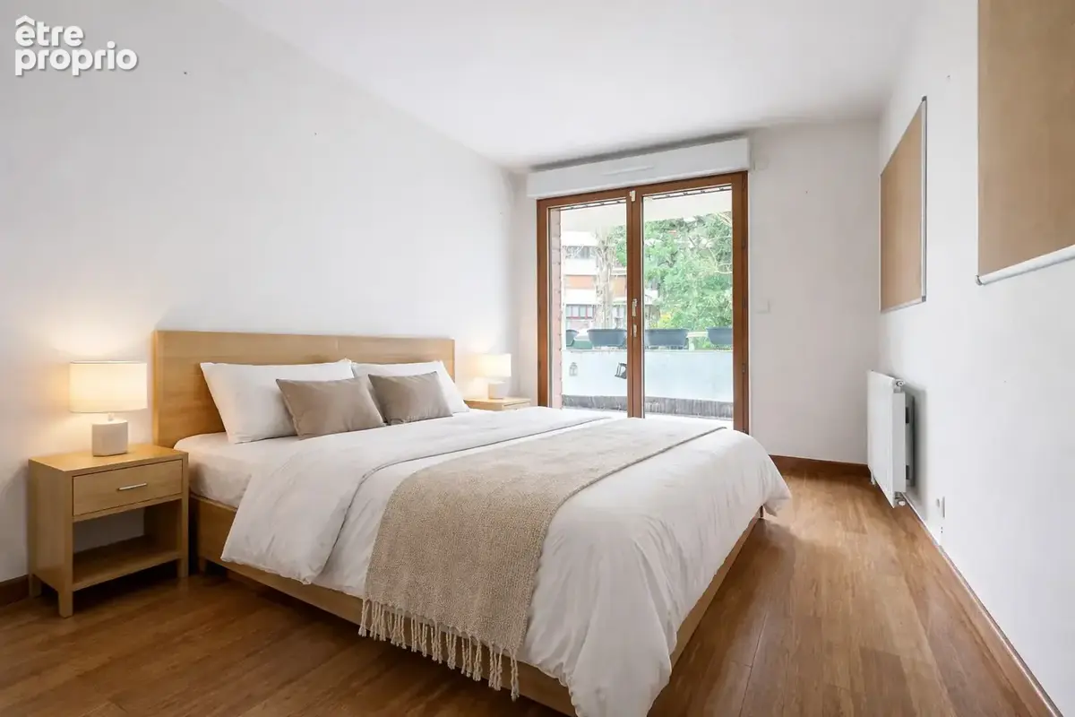 Appartement 70 m² à Le Chesnay  - photo 2