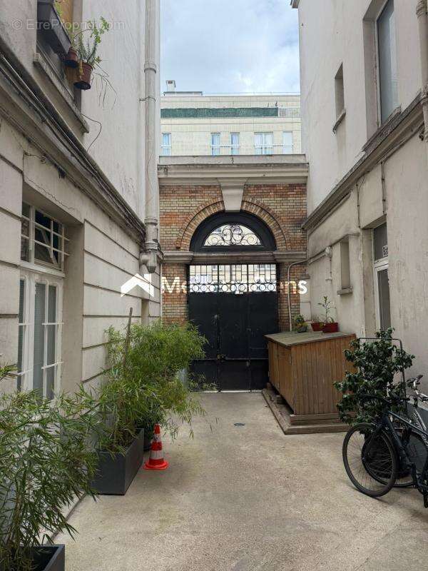 Appartement à LEVALLOIS-PERRET