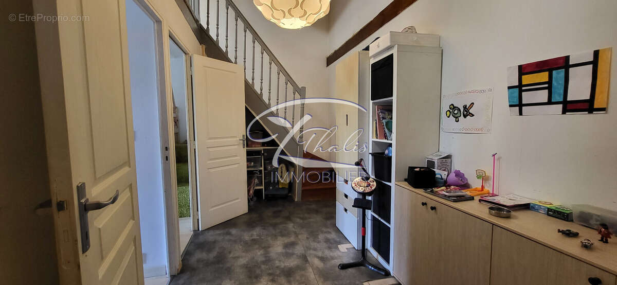 Maison 108 m² à La Lande-De-Fronsac  - photo 5