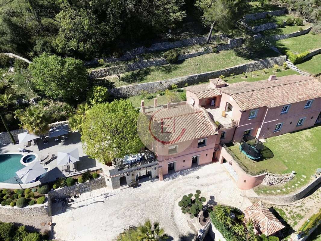 Maison à MOUGINS