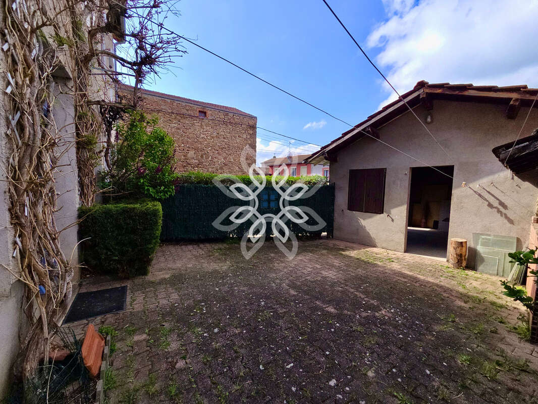 Maison à PAULHAGUET