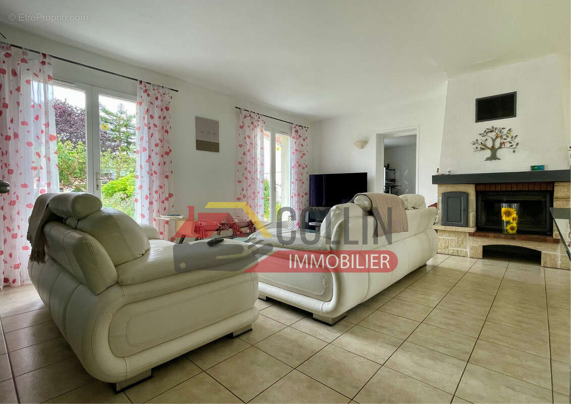pavillon plain pied beau jardin , 3ch, bureau, cuisine équipée, salon séjour, double garage - photo 5