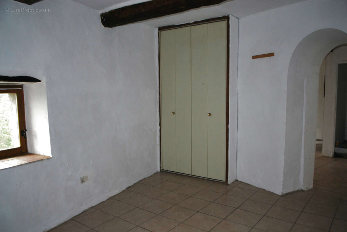 Maison à SILLANS-LA-CASCADE