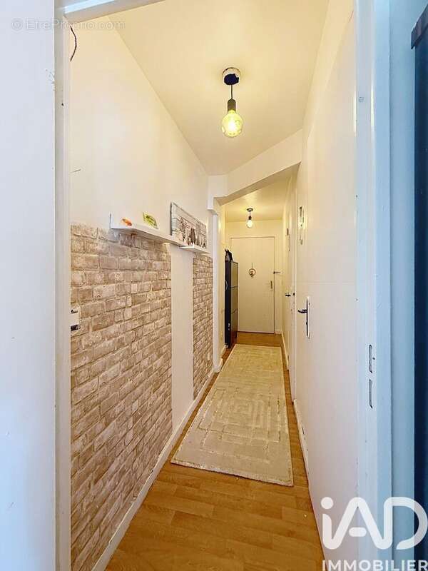 Photo 9 - Appartement à VILLETANEUSE