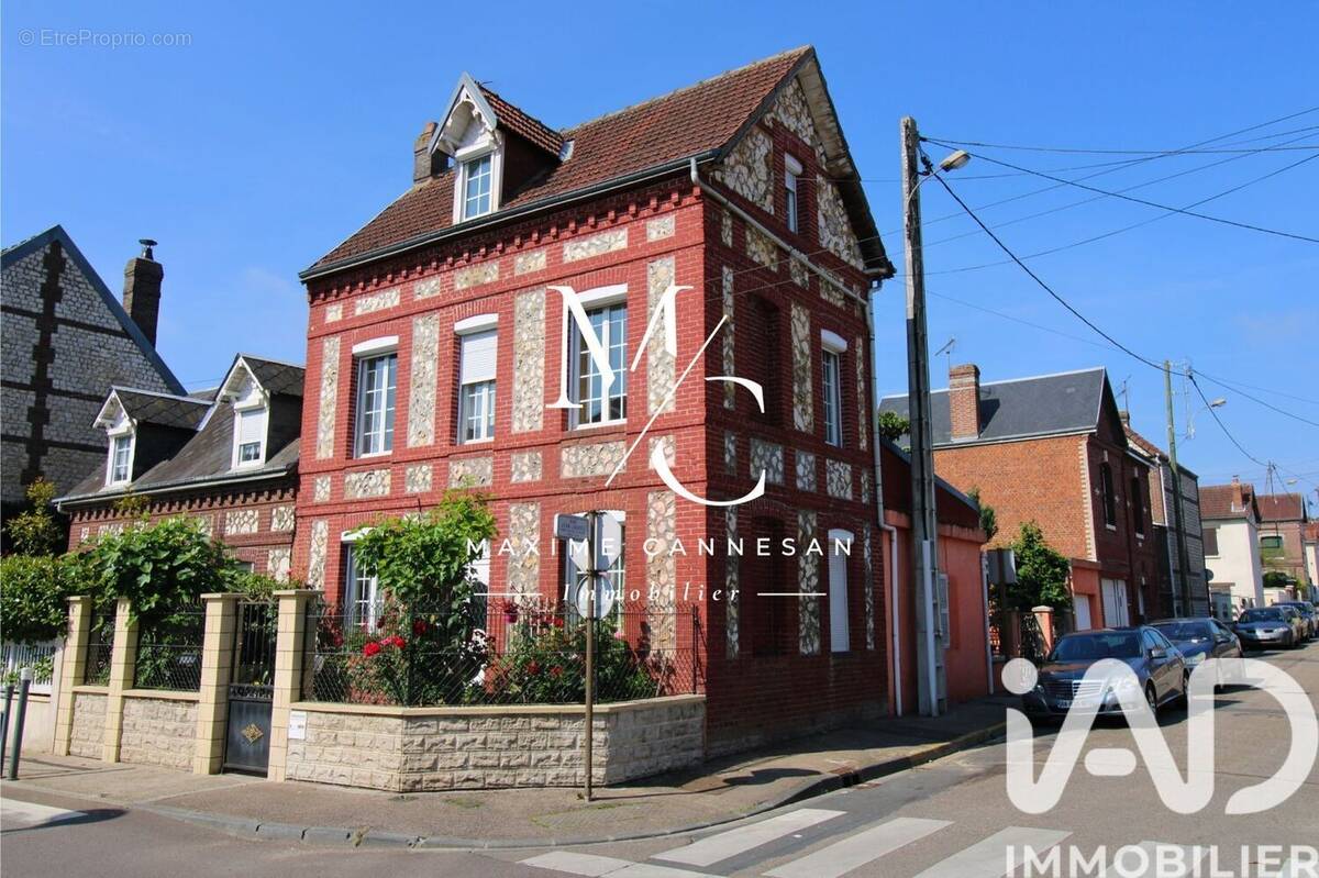 Photo 1 - Maison à SAINT-ETIENNE-DU-ROUVRAY